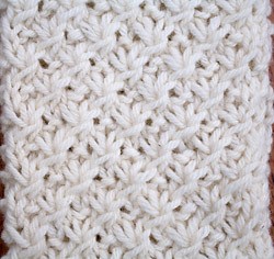 Leine pannebånd i 4-trådet garn