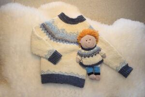 STRIKKEPAKKE BARN BLÅ OG GRÅ